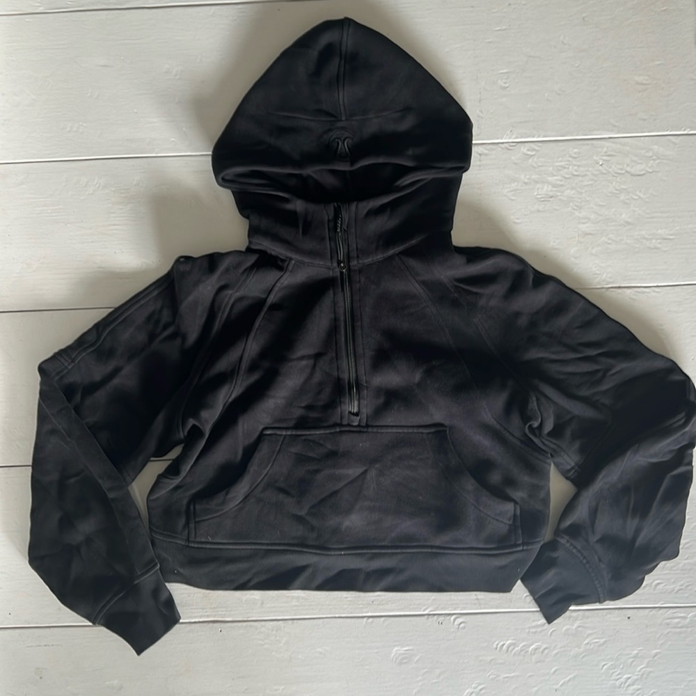 Lululemon scuba half zip with hood